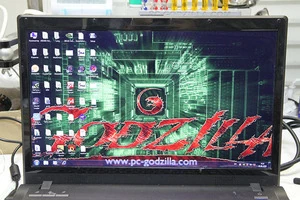 CLEVO W76CU マザーボード修理