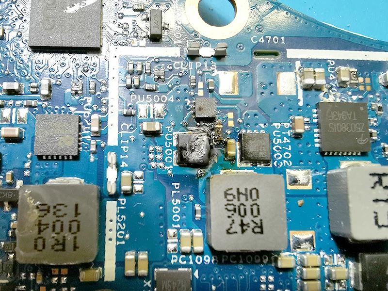 マーザーボード焦げ