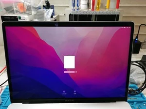 Macbook Pro A1990修理