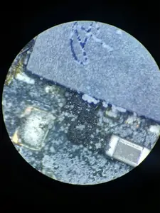 液体か湿気等